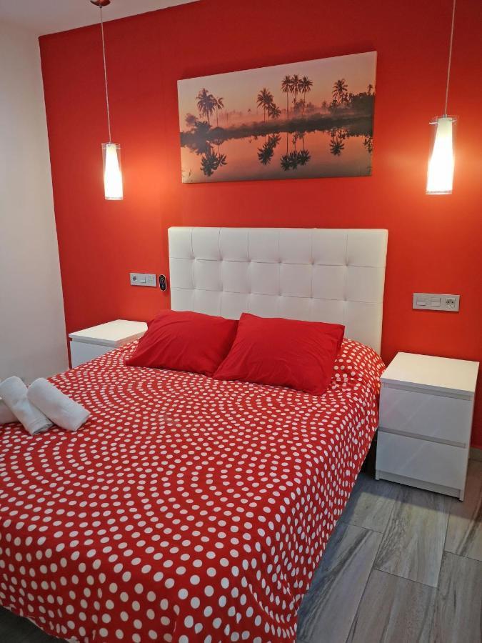 Conil Red-Black Apartment Conil De La Frontera Esterno foto